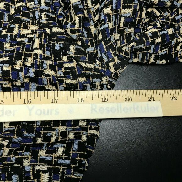 Nine & Co Blouse Size L Multicolor Geometric Print Polyester Knit V-Neck Womens - Picture 3 of 8